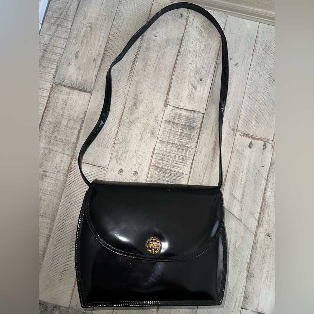 CC Courtenay shoulder bag